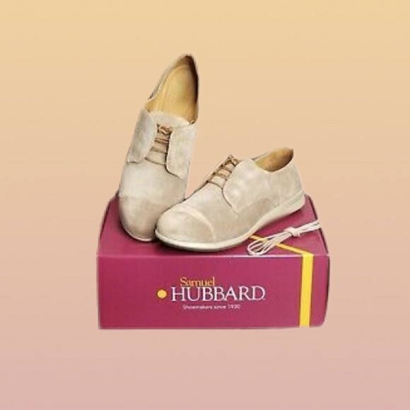 hubbard Shoes - 1 hr Crazy sale!NIB Samuel Hubbard taupe suede
